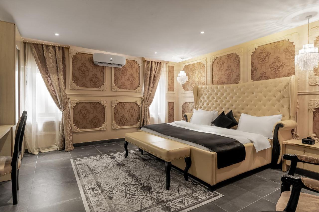 Villa Monument Hotel Aliayabiagba Extérieur photo
